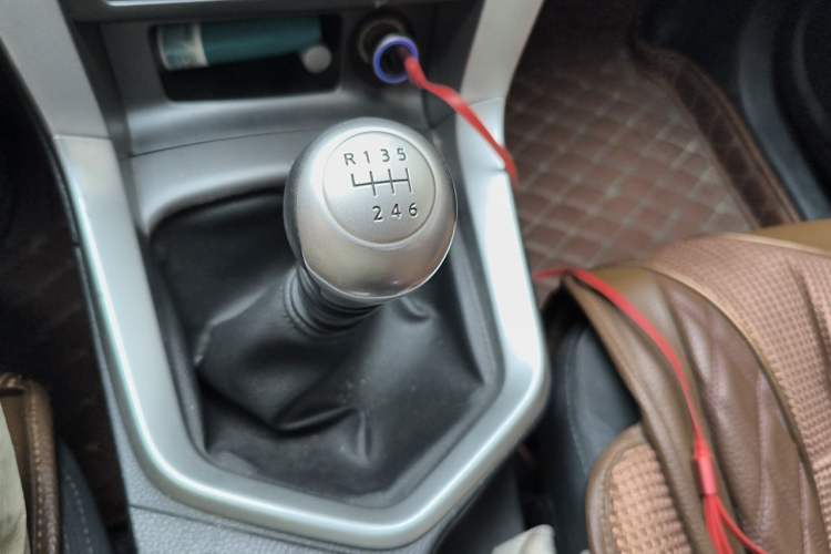 Used Venucia T70 2015 2.0L Manual RuiQu Version Gear Lever