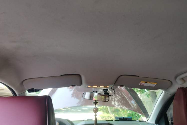 Used Venucia T70 2015 2.0L CVT Smart Choice Edition Headliner