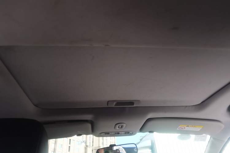 Used Venucia T70 2015 2.0L Manual RuiXiang Edition Headliner