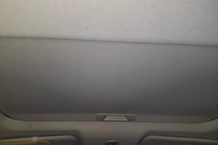 Used Venucia T70 2015 2.0L CVT Smart Edition Headliner