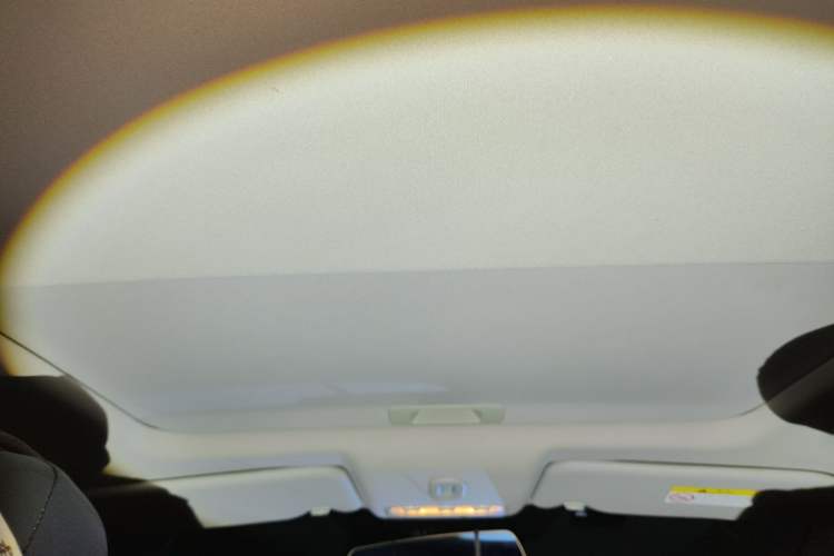 Used Venucia T70 2015 2.0L CVT Smart Edition Headliner