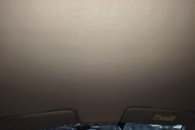 Used Venucia T70 2015 2.0L CVT Smart Choice Edition Headliner