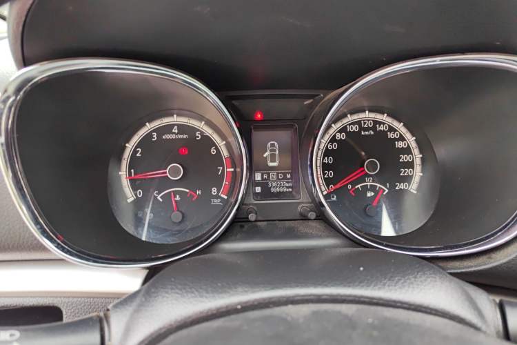 Used Venucia T70 2015 2.0L CVT Smart Choice Edition Instrument Cluster