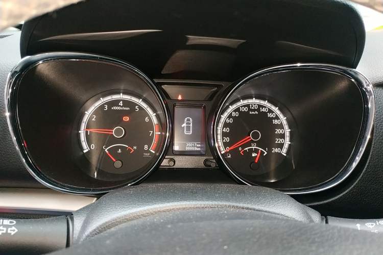 Used Venucia T70 2015 2.0L Manual RuiQu Version Instrument Cluster