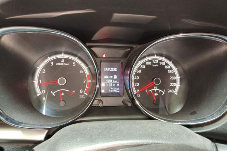 Used Venucia T70 2015 2.0L CVT Smart Choice Edition Instrument Cluster