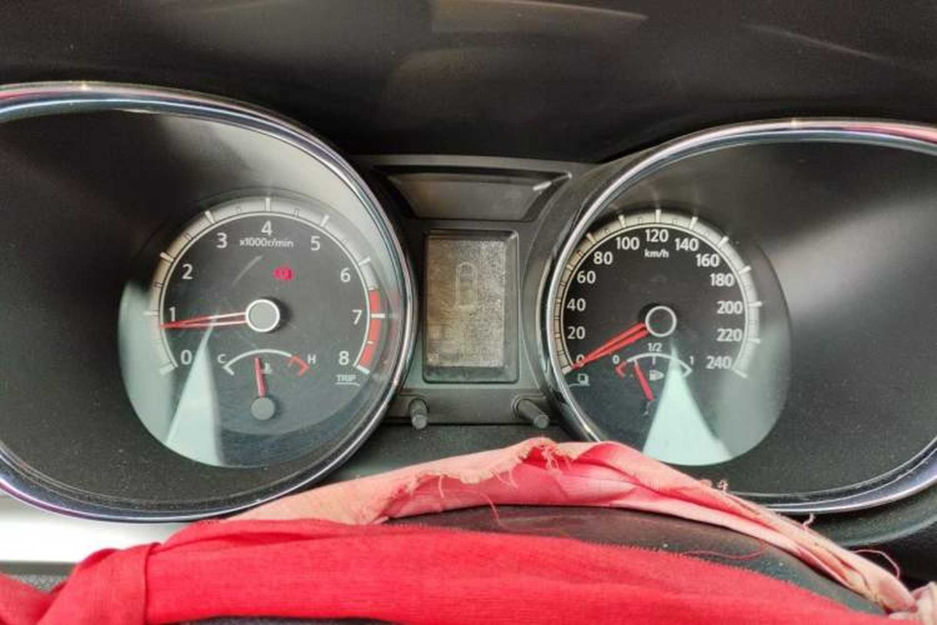 Used Venucia T70 2015 2.0L CVT Smart Edition Instrument Cluster