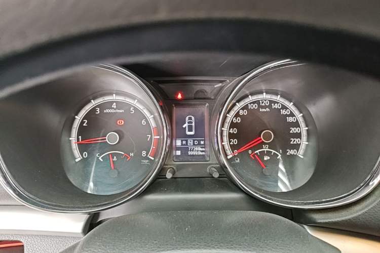 Used Venucia T70 2015 2.0L CVT Smart Edition Instrument Cluster