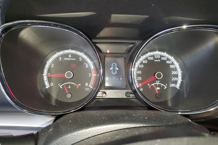 Used Venucia T70 2015 2.0L CVT Smart Choice Edition Instrument Cluster