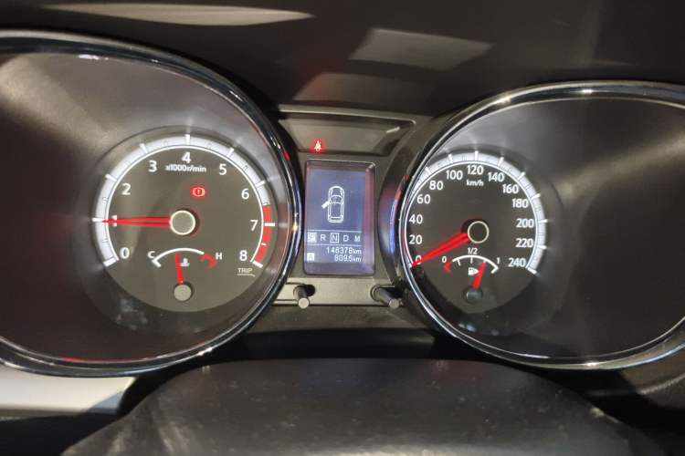 Used Venucia T70 2015 2.0L CVT Smart Choice Edition Instrument Cluster