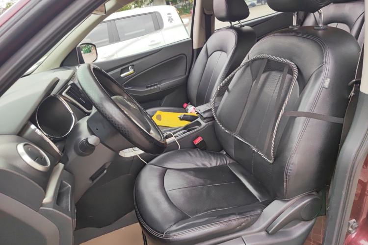Used Venucia T70 2015 2.0L CVT Smart Choice Edition Left Front Seat