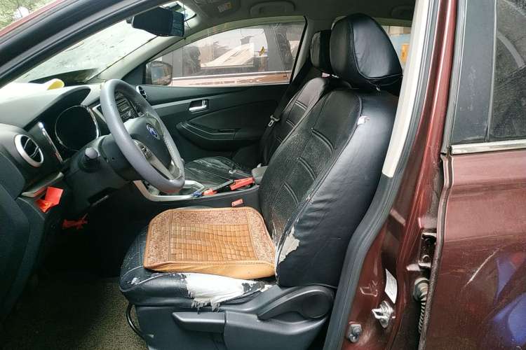 Used Venucia T70 2015 2.0L Manual RuiQu Version Left Front Seat