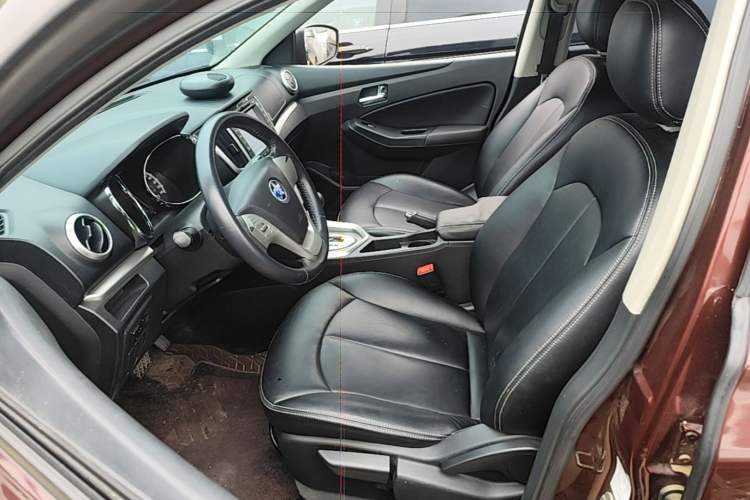 Used Venucia T70 2015 2.0L CVT Smart Edition Left Front Seat