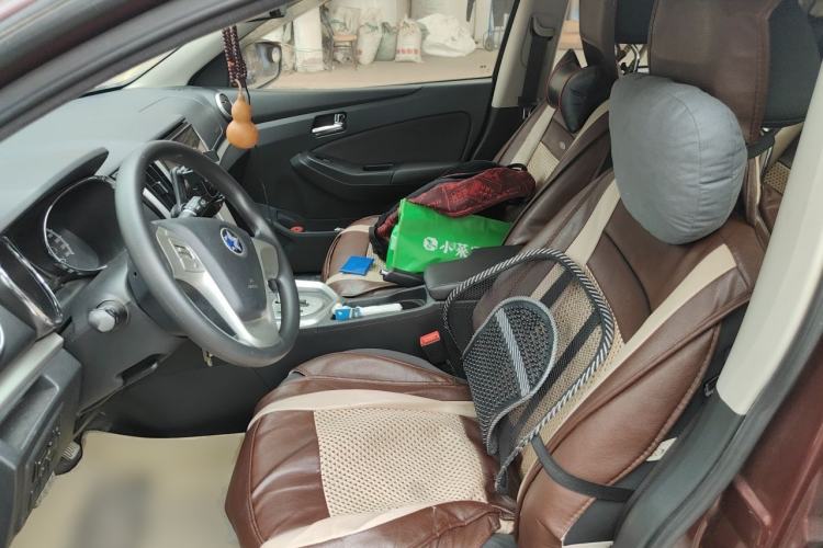 Used Venucia T70 2015 2.0L CVT Smart Choice Edition Left Front Seat