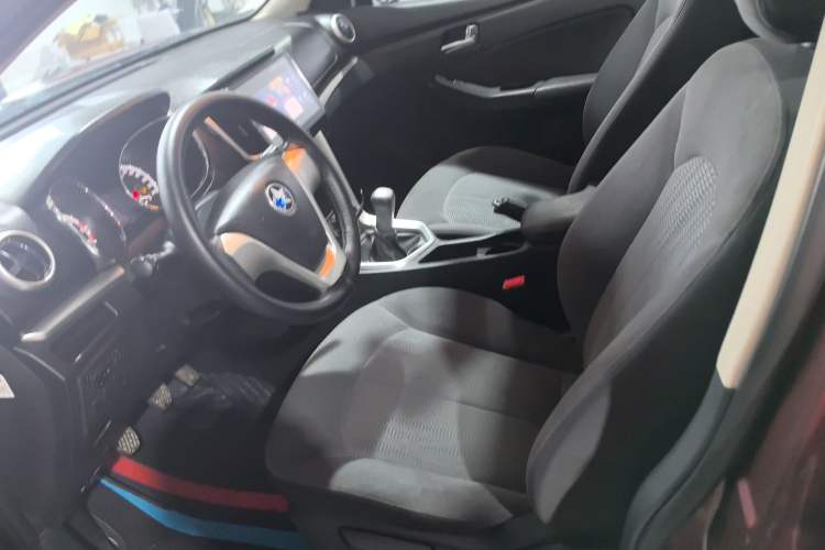Used Venucia T70 2015 1.6L Manual Ruixing Edition Left Front Seat