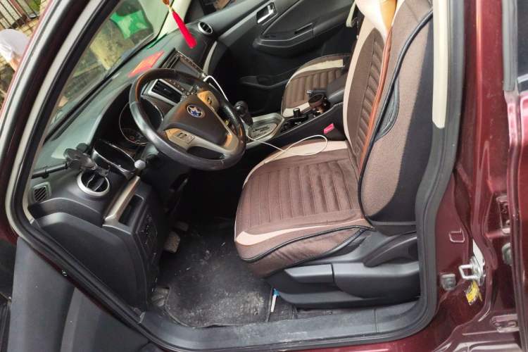 Used Venucia T70 2015 2.0L CVT Smart Edition Left Front Seat