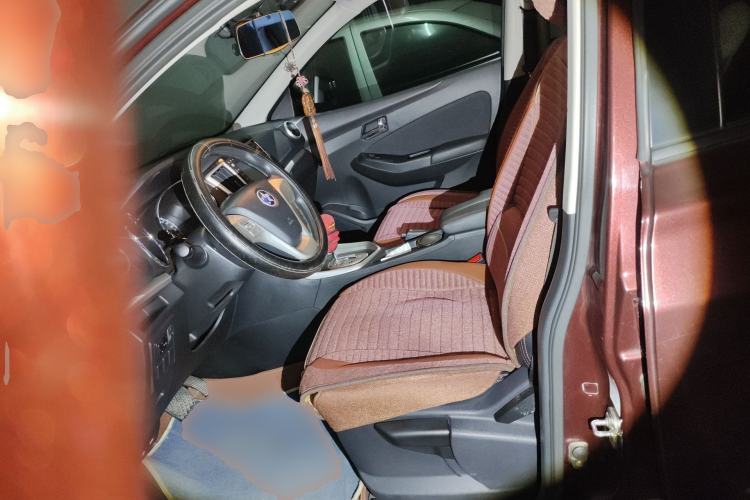 Used Venucia T70 2015 2.0L CVT Smart Edition Left Front Seat