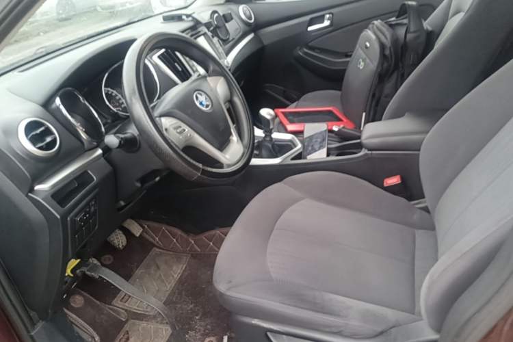Used Venucia T70 2015 2.0L Manual RuiQu Version Left Front Seat