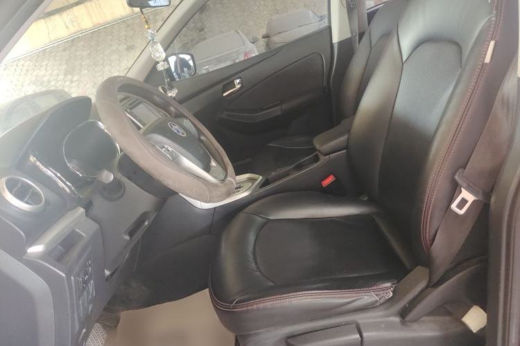 Used Venucia T70 2015 2.0L CVT Smart Edition Left Front Seat