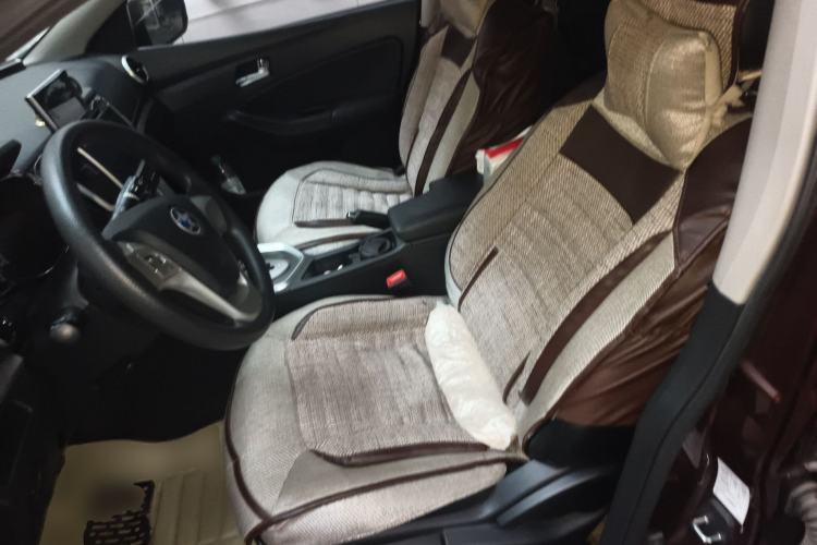 Used Venucia T70 2015 2.0L CVT Smart Choice Edition Left Front Seat