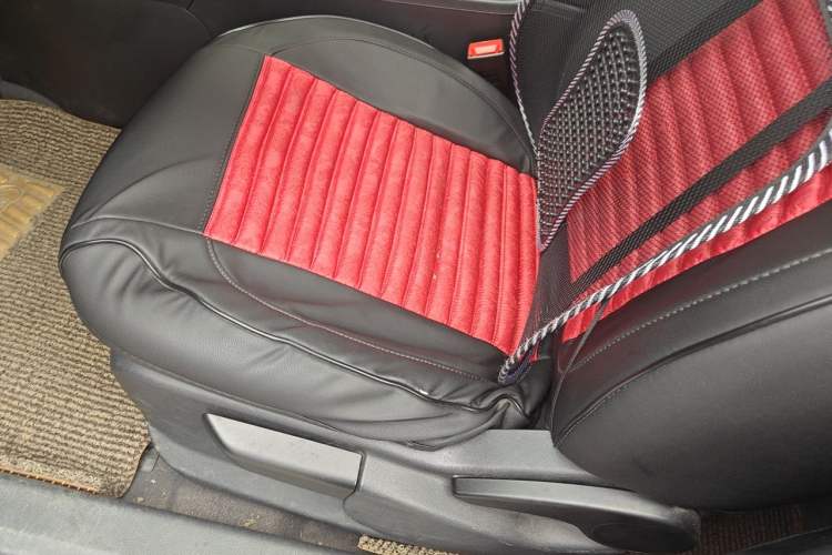Used Venucia T70 2015 1.6L Manual Ruixing Edition Left Front Seat