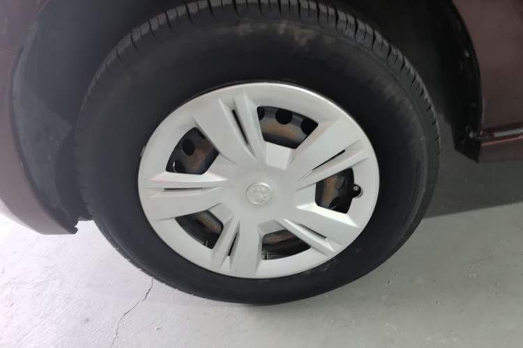 Used Venucia T70 2015 1.6L Manual Ruixing Edition Left Front Wheel Hub