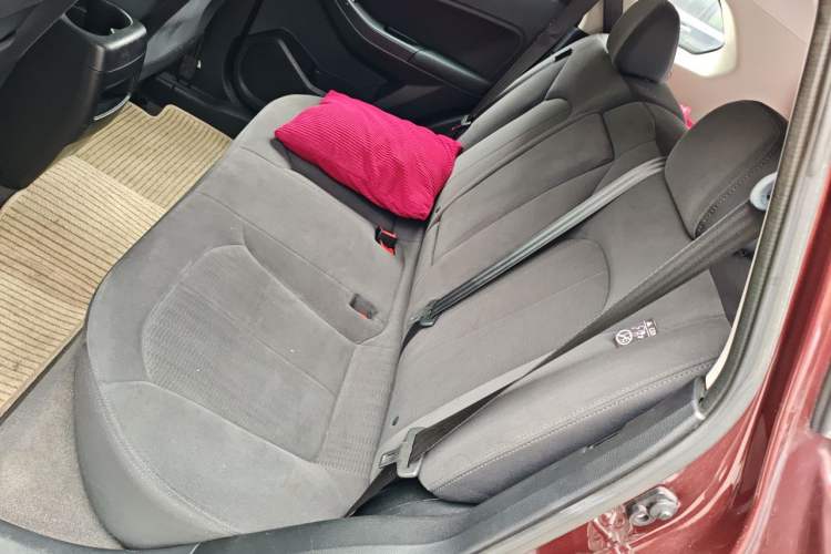Used Venucia T70 2015 1.6L Manual Ruixing Edition Left Rear Seat