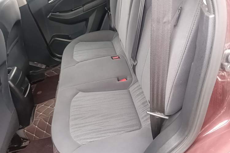 Used Venucia T70 2015 2.0L Manual RuiQu Version Left Rear Seat