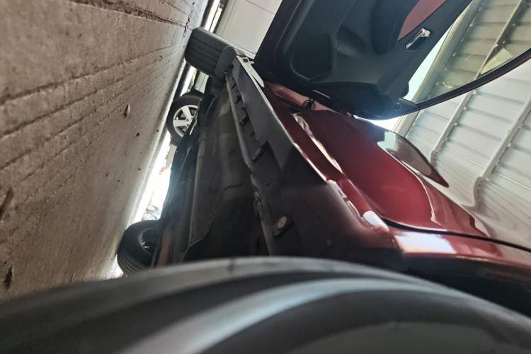 Used Venucia T70 2015 2.0L CVT Smart Choice Edition Left Side Sill