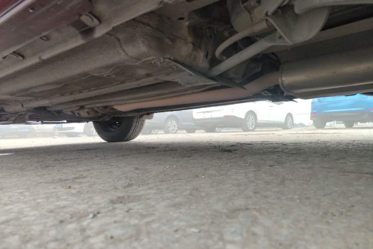 Used Venucia T70 2015 1.6L Manual Ruixing Edition Left Side Sill