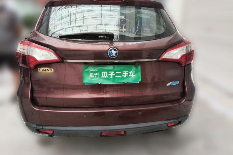 Used Venucia T70 2015 2.0L CVT Smart Edition Rear