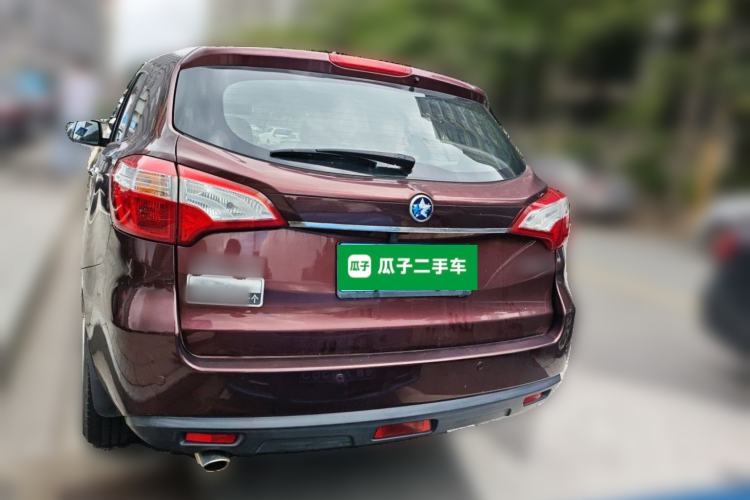 Used Venucia T70 2015 1.6L Manual Ruixing Edition Rear