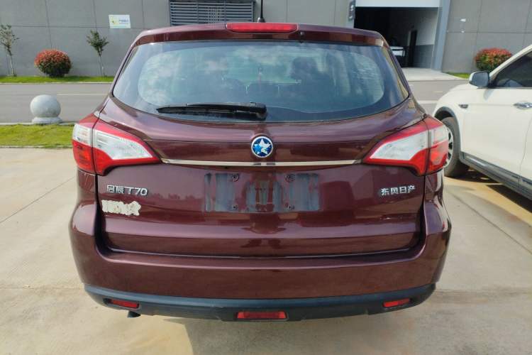 Used Venucia T70 2015 1.6L Manual Ruixing Edition Rear