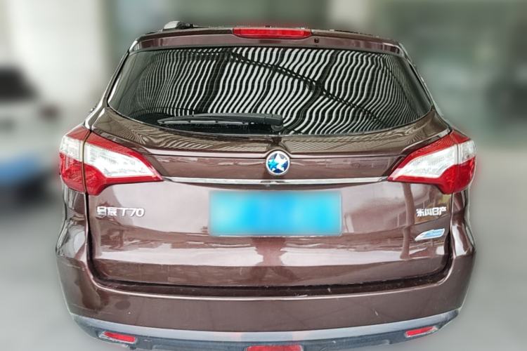 Used Venucia T70 2015 2.0L CVT Smart Edition Rear