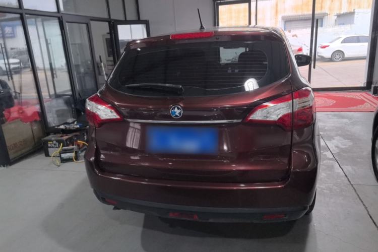 Used Venucia T70 2015 1.6L Manual Ruixing Edition Rear