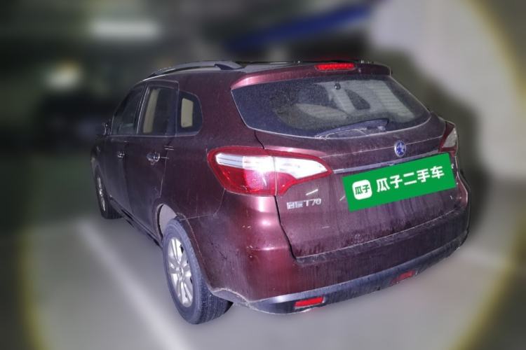 Used Venucia T70 2015 2.0L CVT Smart Edition Rear Left 45 Deg