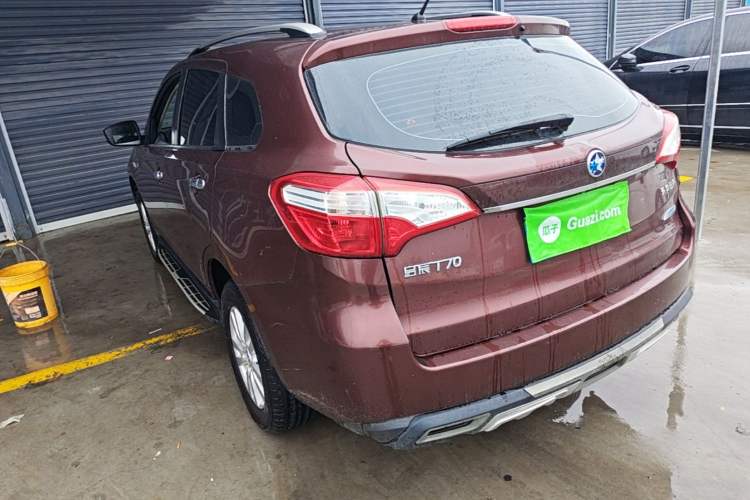 Used Venucia T70 2015 2.0L CVT Smart Edition Rear Left 45 Deg