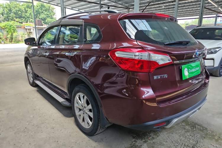 Used Venucia T70 2015 2.0L CVT Smart Edition Rear Left 45 Deg