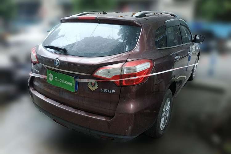 Used Venucia T70 2015 2.0L Manual RuiQu Version Rear Right 45 Deg