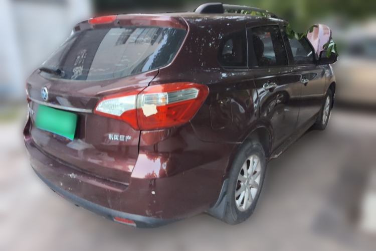Used Venucia T70 2015 1.6L Manual Ruixing Edition Rear Right 45 Deg