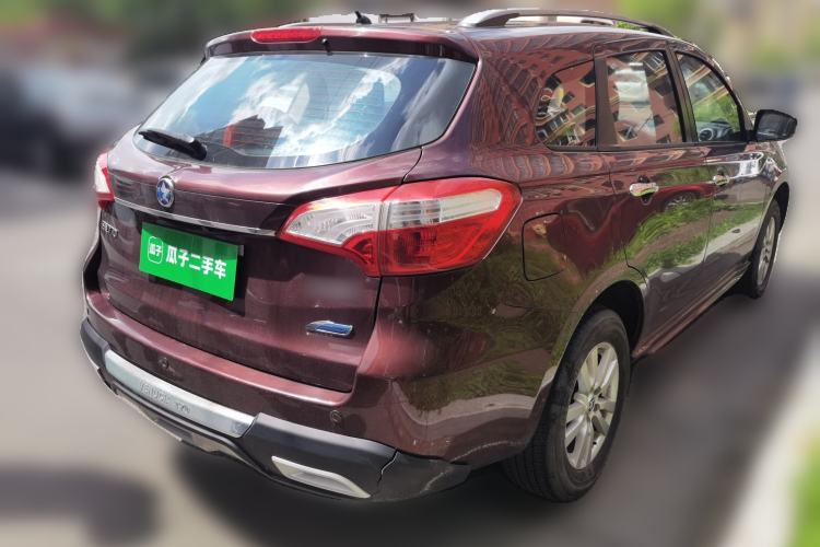 Used Venucia T70 2015 2.0L CVT Smart Choice Edition Rear Right 45 Deg