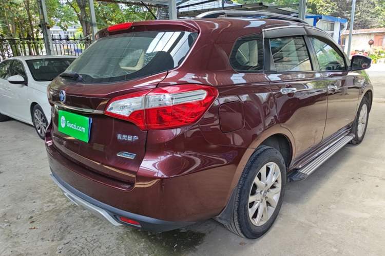 Used Venucia T70 2015 2.0L CVT Smart Edition Rear Right 45 Deg