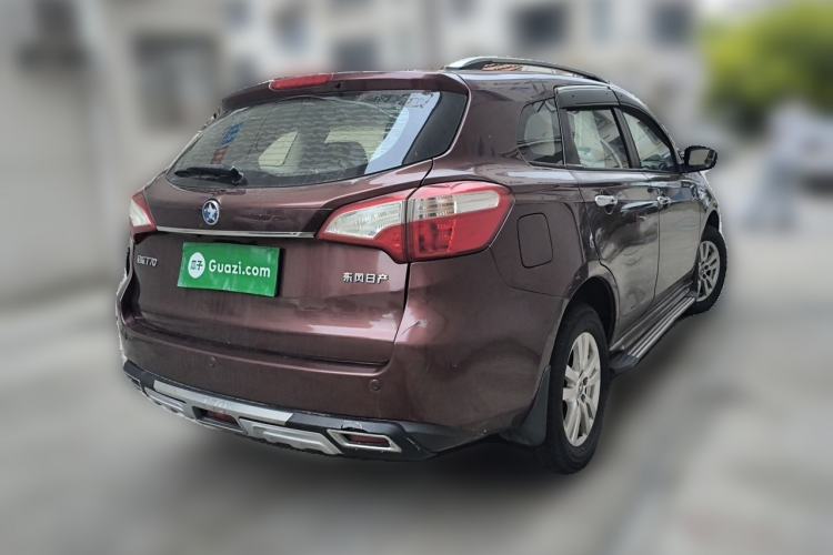 Used Venucia T70 2015 2.0L Manual RuiQu Version Rear Right 45 Deg