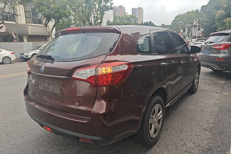Used Venucia T70 2015 1.6L Manual Ruixing Edition Rear Right 45 Deg