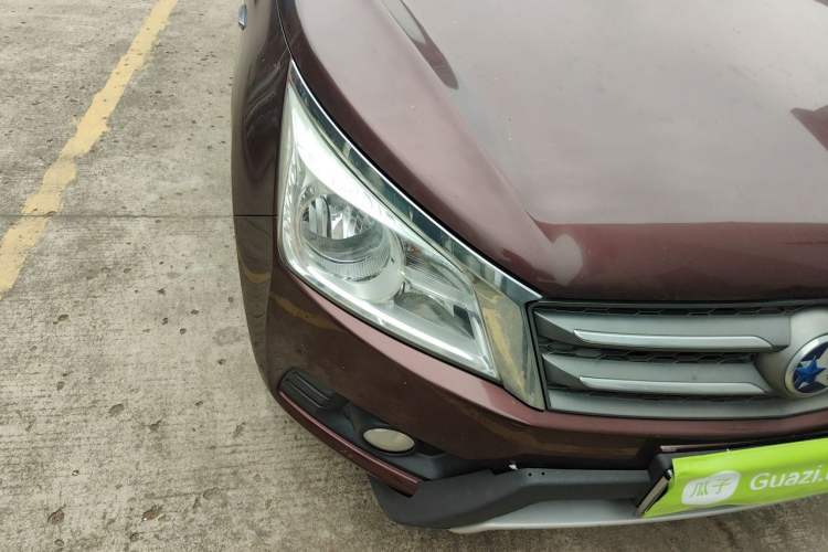 Used Venucia T70 2015 2.0L CVT Smart Choice Edition Right Front Headlight