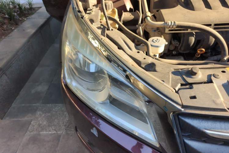 Used Venucia T70 2015 1.6L Manual Ruixing Edition Right Front Headlight