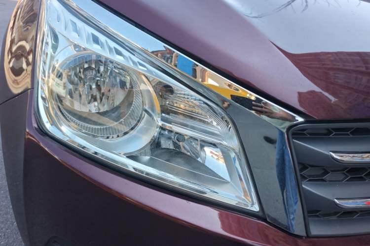 Used Venucia T70 2015 2.0L Manual RuiQu Version Right Front Headlight