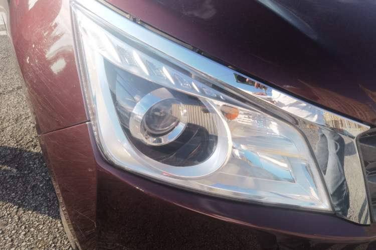 Used Venucia T70 2015 2.0L Manual RuiXiang Edition Right Front Headlight