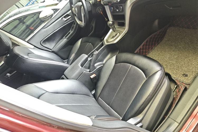 Used Venucia T70 2015 2.0L CVT Smart Choice Edition Right Front Seat
