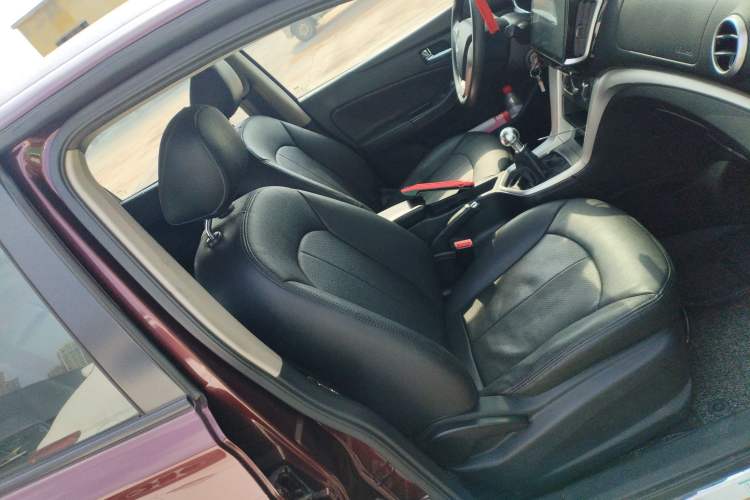 Used Venucia T70 2015 1.6L Manual Ruixing Edition Right Front Seat