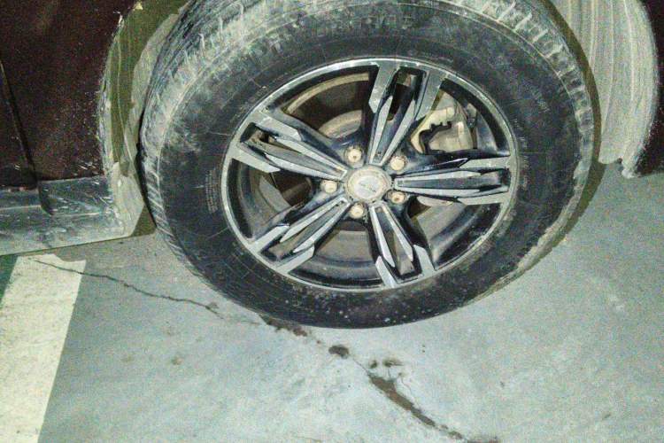 Used Venucia T70 2015 1.6L Manual Ruixing Edition Right Front Wheel Hub